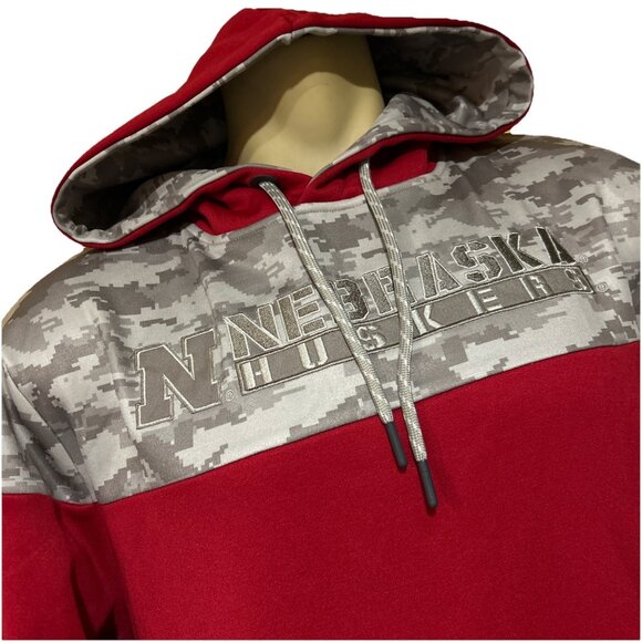 Nebraska Huskers Colosseum OHT Mens Military Hoodie L Red Gray Camo NCAA NEW - Picture 1 of 14